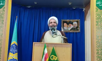 باید مراقب نفوذی‌ها در جنگ روایت‌ها باشیم