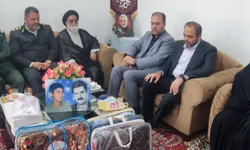 کمک ۳۰۰میلیونی مادر شهید نیشابوری به جبهه مقاومت