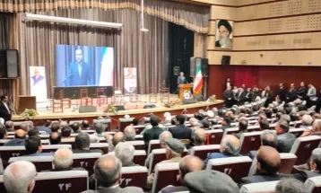 ایران آباد مورد تاکید منظومه فکری اسلامی ندوشن