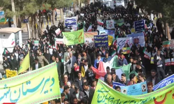 راهپیمایی پرشور مردمی در یوم‌الله 22 بهمن رشتخوار