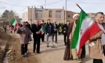 راهپیمایی مردم روستای عشرت آباد نیشابور