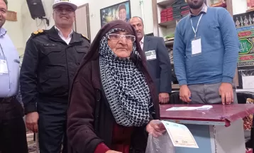 گویش شیرین محلی و صداقت کلام مادربزرگ رشتخواری