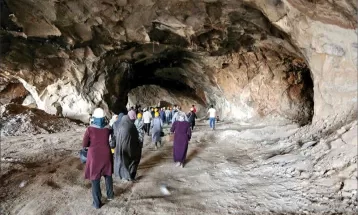 غار نمک حصار یزدان منتظر گردشگران ژئوتوریسم نوروزی