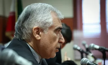 سیلی که باید زده می‌شد، زده شد