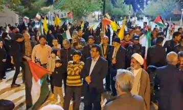 شادی مردم کاشمر با رژه موتوری و خودرویی