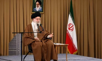 معلمان نگاه ملی را به دانش‌آموزان منتقل کنند