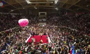 «مثل ستاره»؛ جشنی برای دختران کُرد