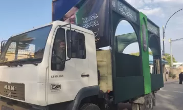 خودروی حمل پیکر مطهر شهدا وارد مشهد شد
