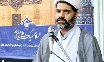 راه امام مبارزه با ظلم و استکبار بود