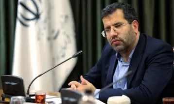 مردم به عملکرد کاندیداها رأی دهند