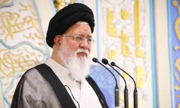 ماهیت انقلاب اسلامی مبارزه است