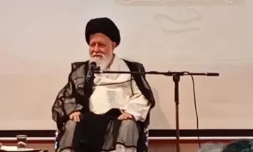 اساتید باید از انحرافات جلوگيري کنند