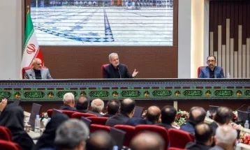 تمرکز‌گرایی ممنوع؛ به استان‌ها اختیارات می‌دهم