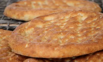 مهروموم یک نانوایی به علت قاچاق نان