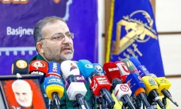 سپاه و بسیج آماده کمک به‌فعالان اقتصادی‌ هستند