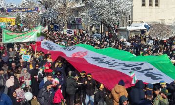خروش صاحبان انقلاب در میانه‌ی میدان