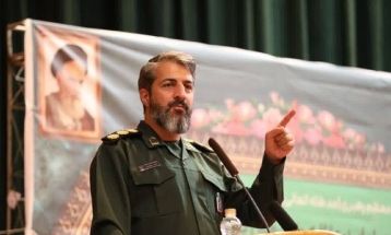 دشمن با تضعیف خانواده به ملت ایران ضربه می‌زند