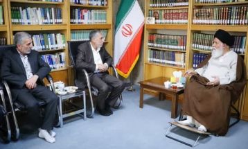 دیدار جانشین سازمان اطلاعات سپاه با آیت‌الله علم‌الهدی