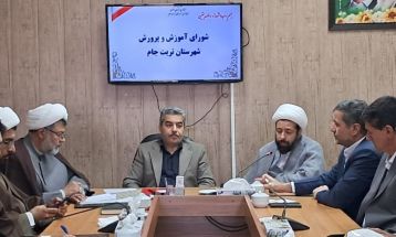 جایگاه معلم از افتخارات دین است