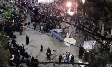 مراسم عزاداری مردم گناباد در شب ارتحال امام