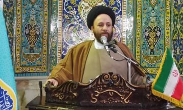 رهبری فرمانده مستقیم جنگ  در شرایط سخت بودند