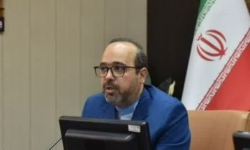 پهلوی، نماد وابستگی و خیانت