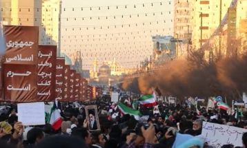 قیام میلیونی مشهدی‌ها برای احترام به شهدای امنیت