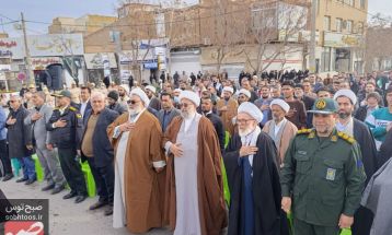 مردم تایباد سالروز بازگشت امام را جشن گرفتند