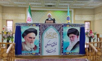 ملت ایران با اقتدار مقابل توطئه دشمن ایستاده