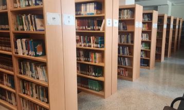 اهدای  ۶۰۰ نسخه کتاب به کتابخانه دانشگاه نیشابور