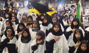 بانوان بردسکنی کفن‌پوش به میدان آمدند