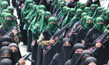رژه اقتدار بانوان نقش‌آفرین اقشار بسیج در مشهد