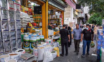 محتکران، شریک پنهانِ دشمن هستند