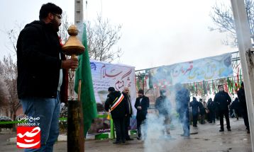 تشییع پیکر شهید گمنام 16 ساله در قوچان