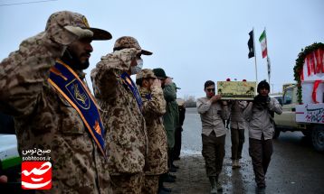 تشییع پیکر شهید گمنام 16 ساله در قوچان