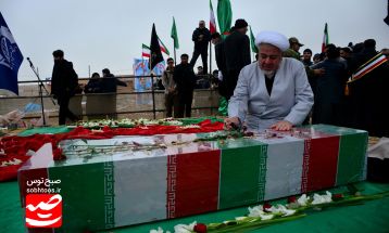 تشییع پیکر شهید گمنام 16 ساله در قوچان