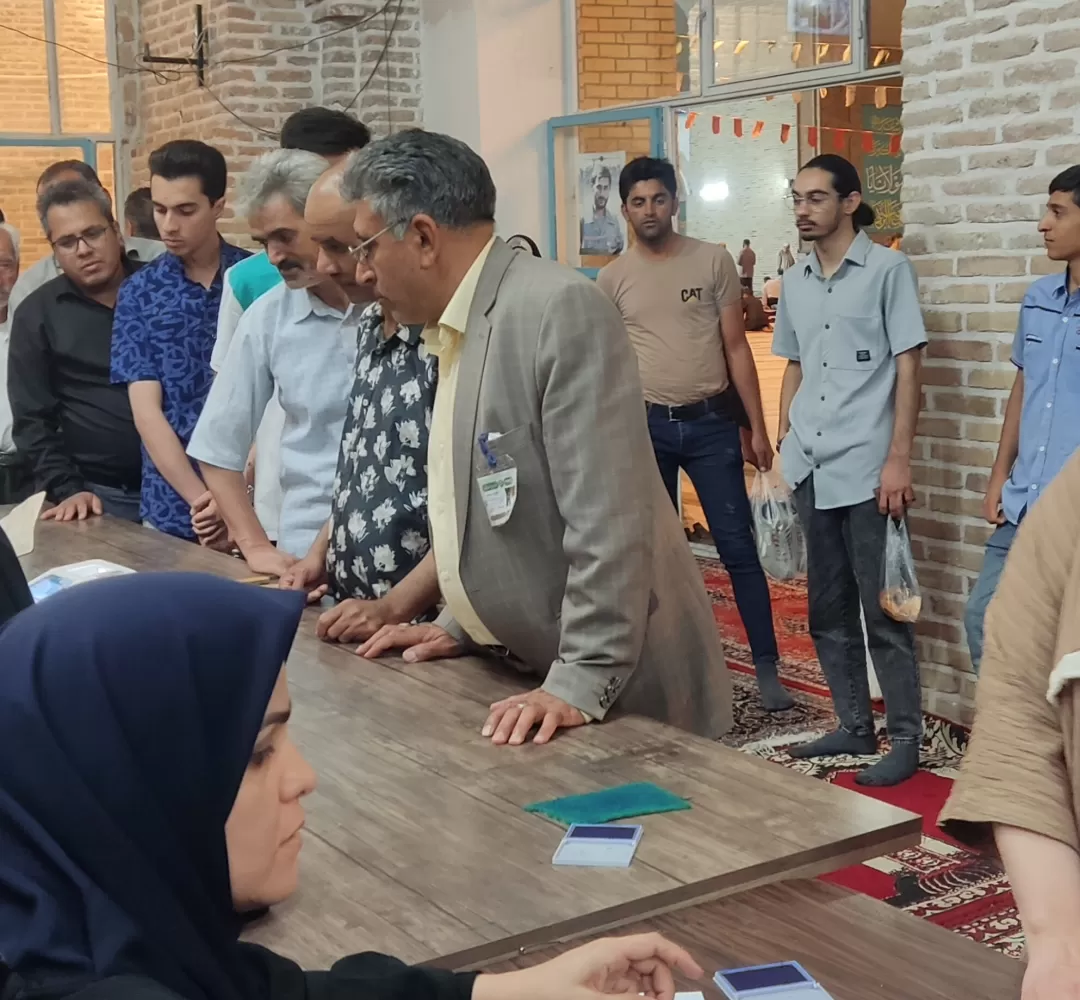 حضور پرشور خراسانی‌های پای صندوق‌های رای