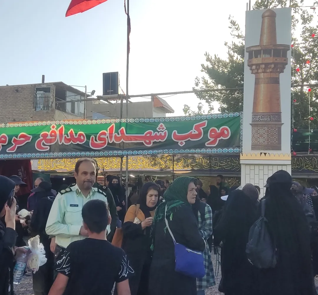 خدمت بیمنت به زائران امام مهربانیها