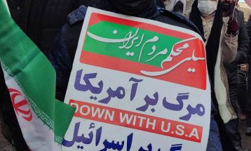 وارثان انقلاب در میدان