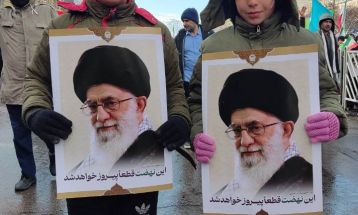 وارثان انقلاب در میدان