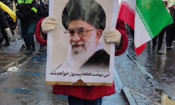 وارثان انقلاب در میدان